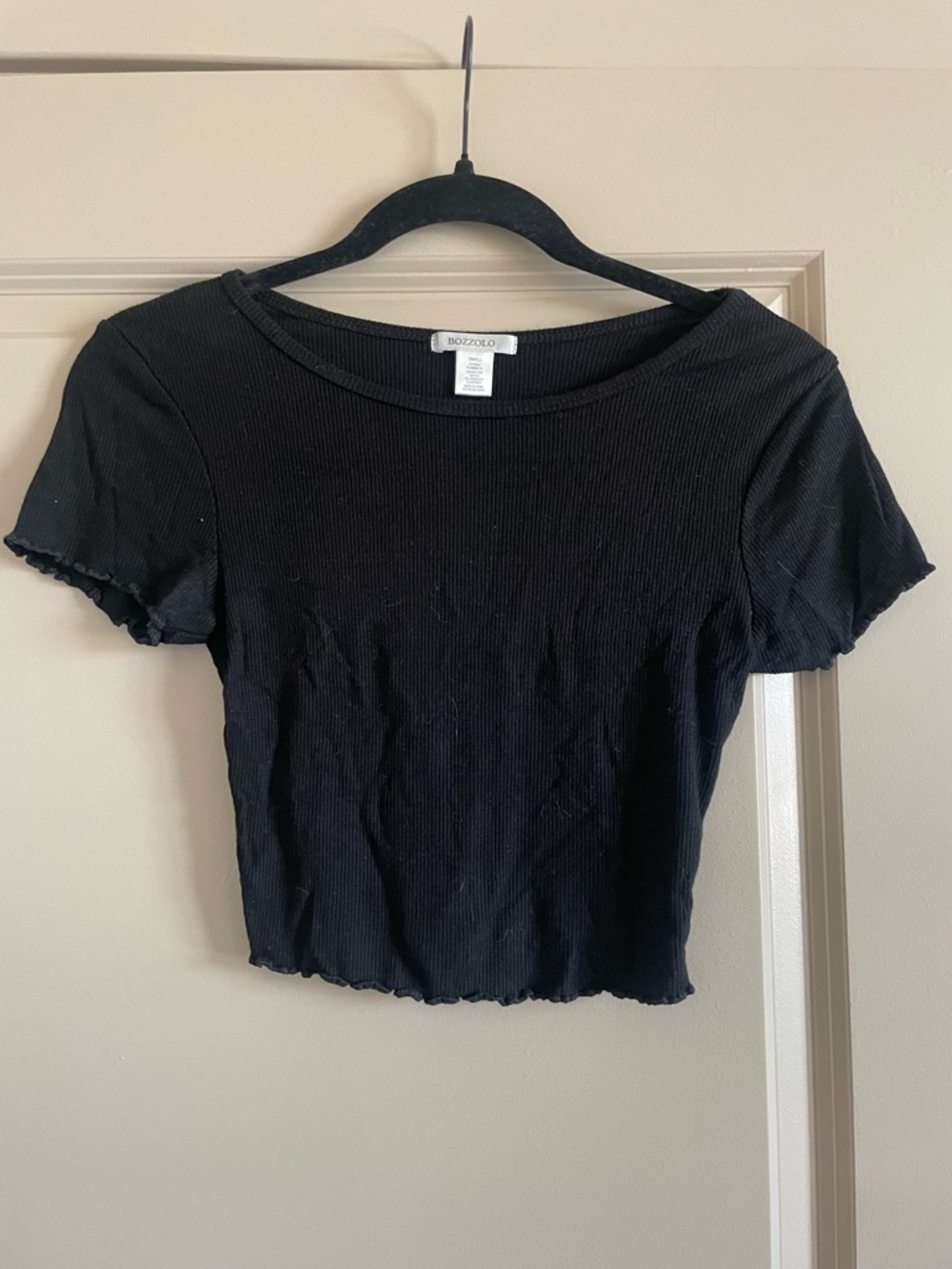 Bozzolo Black Ribbed Lettuce-Edge Crop Top